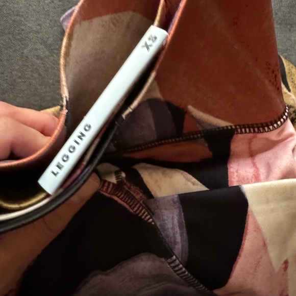 Flx XS Ascent Yoga 7/8 Pant with Pockets - Picture 2 of 2